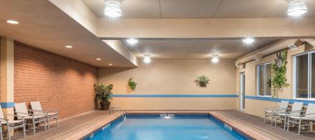 Holiday Inn Express & Suites Gananoque